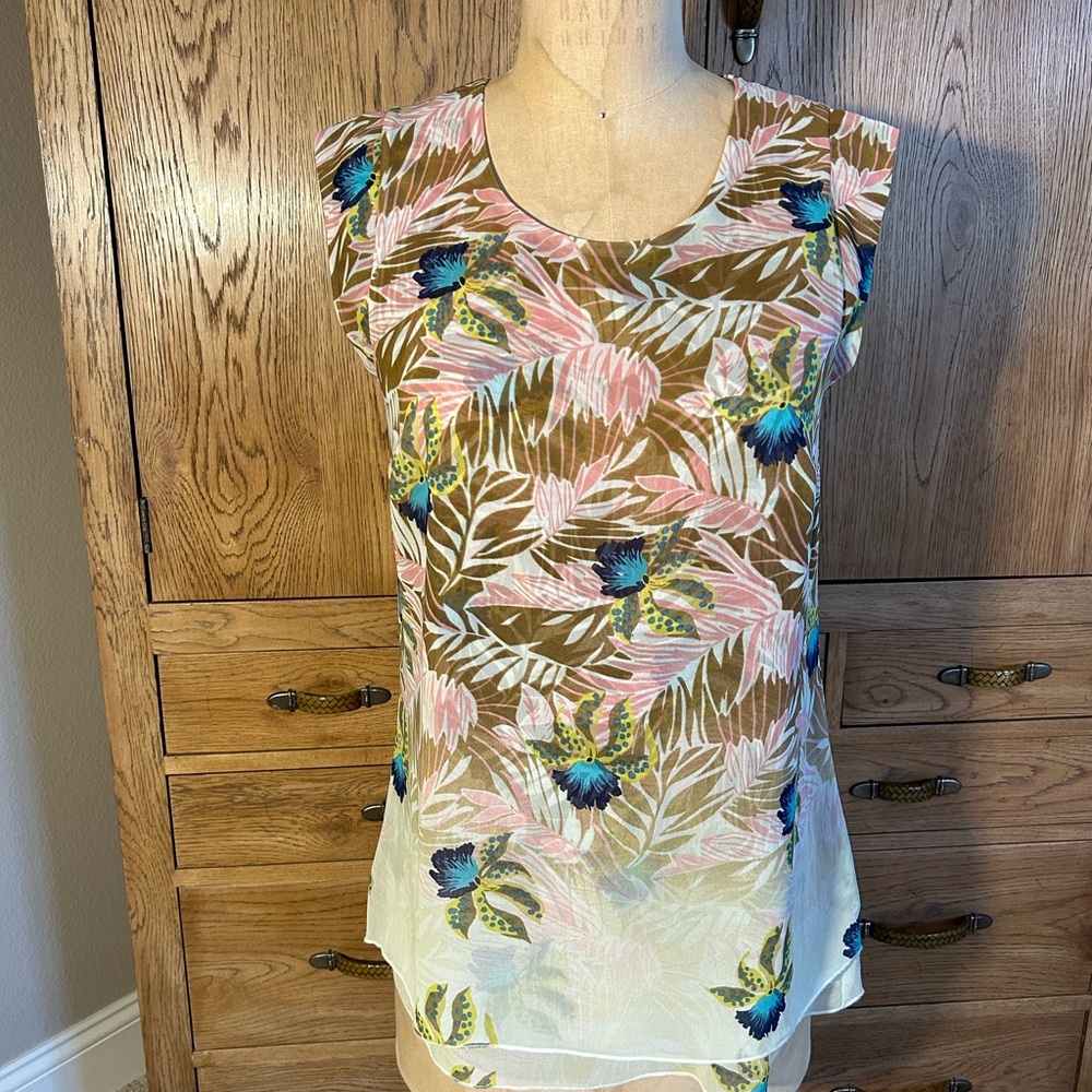 CAbi Summer Tropical Top